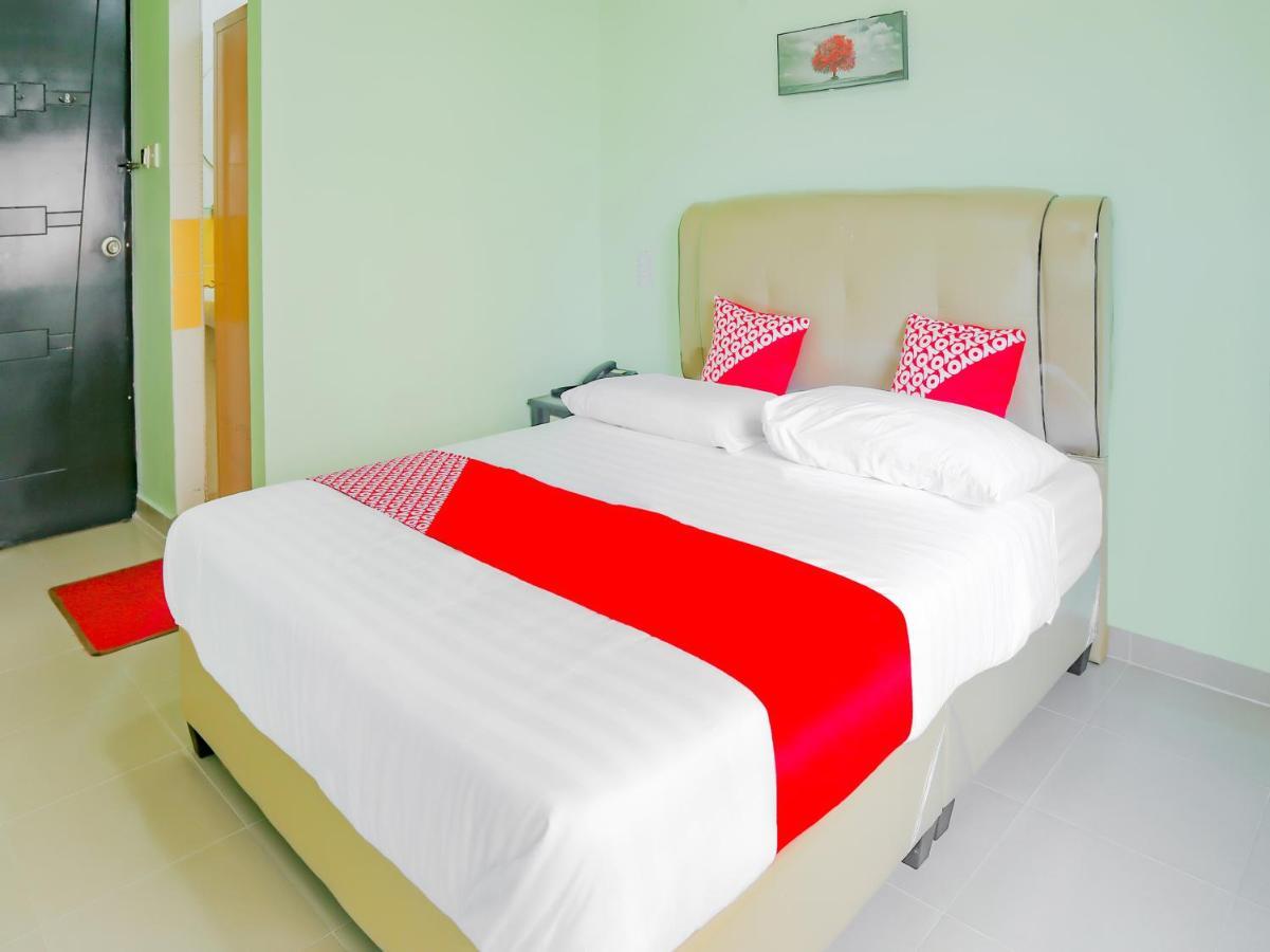 Oyo 90269 Hotel Indorasa 2 Jodoh  Dış mekan fotoğraf