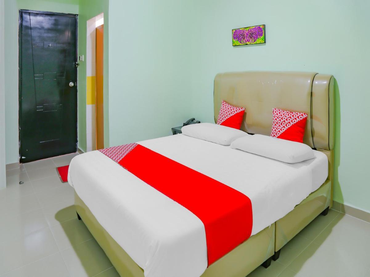 Oyo 90269 Hotel Indorasa 2 Jodoh  Dış mekan fotoğraf