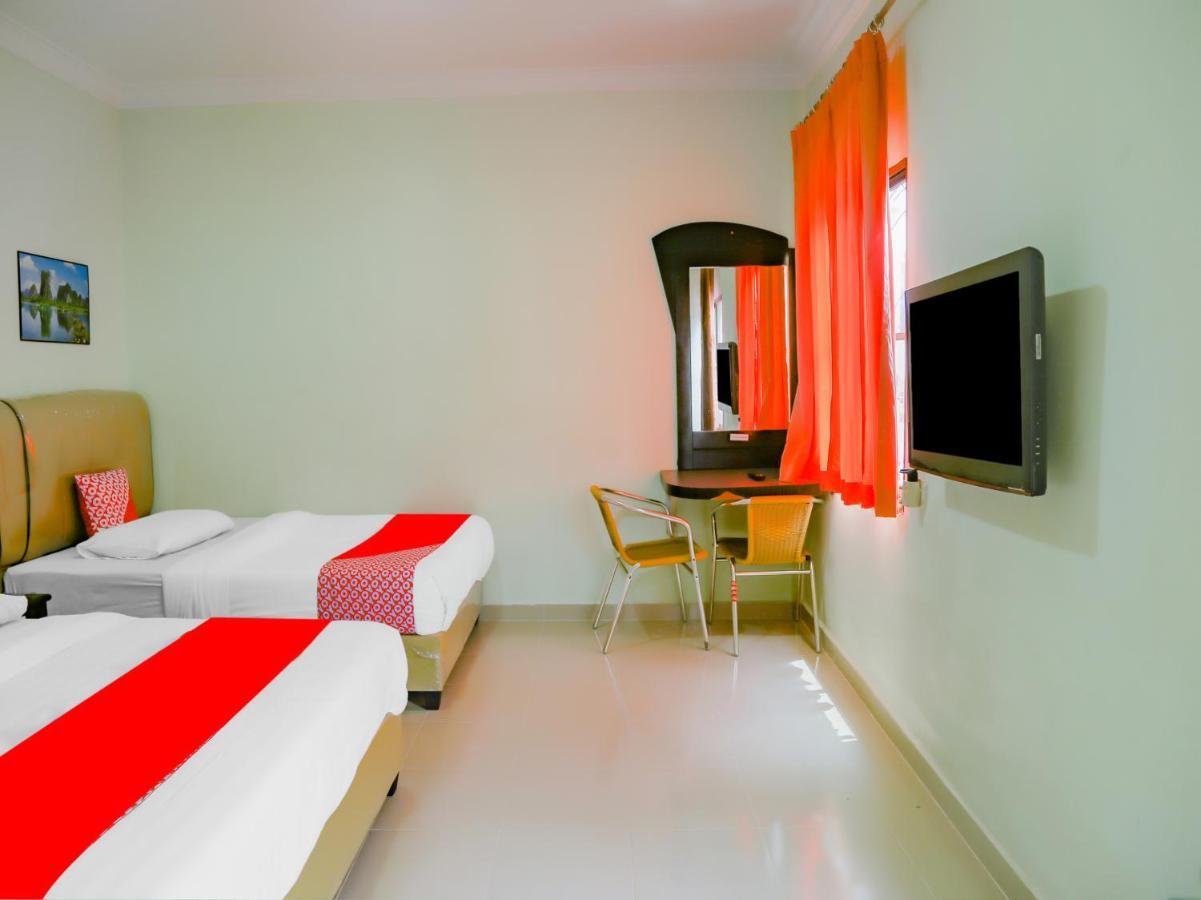 Oyo 90269 Hotel Indorasa 2 Jodoh  Dış mekan fotoğraf